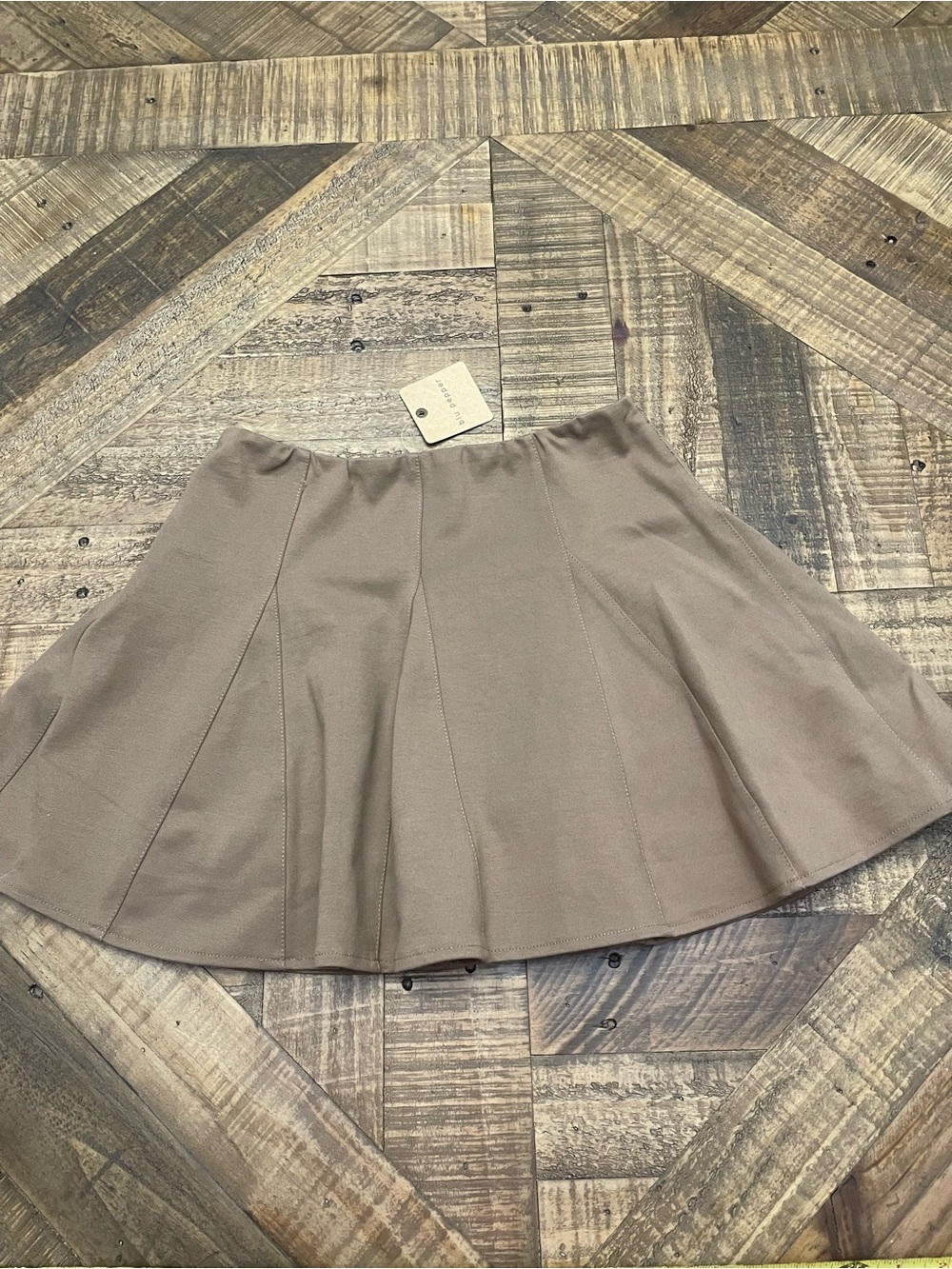 Blu Pepper Taupe Mid-Rise Godet Pleated Flared Mini Skort